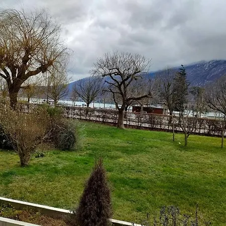 -studio Aix Les Bains Face Au Lac- 아파트 *
