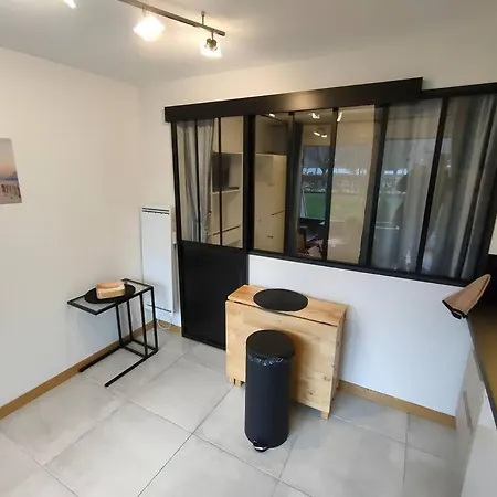 아파트 -studio Aix Les Bains Face Au Lac- 엑스레뱅